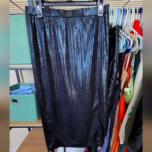 Faux Leather Snakeskin Pencil Skirt with Small Slit